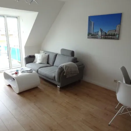 Apartment Moderne Ferienwohnung In Schleussig *